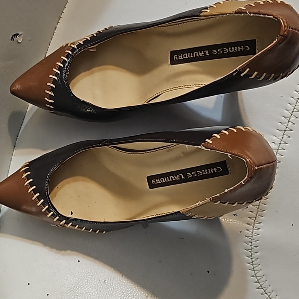 Shoes - Picture 4 of 6